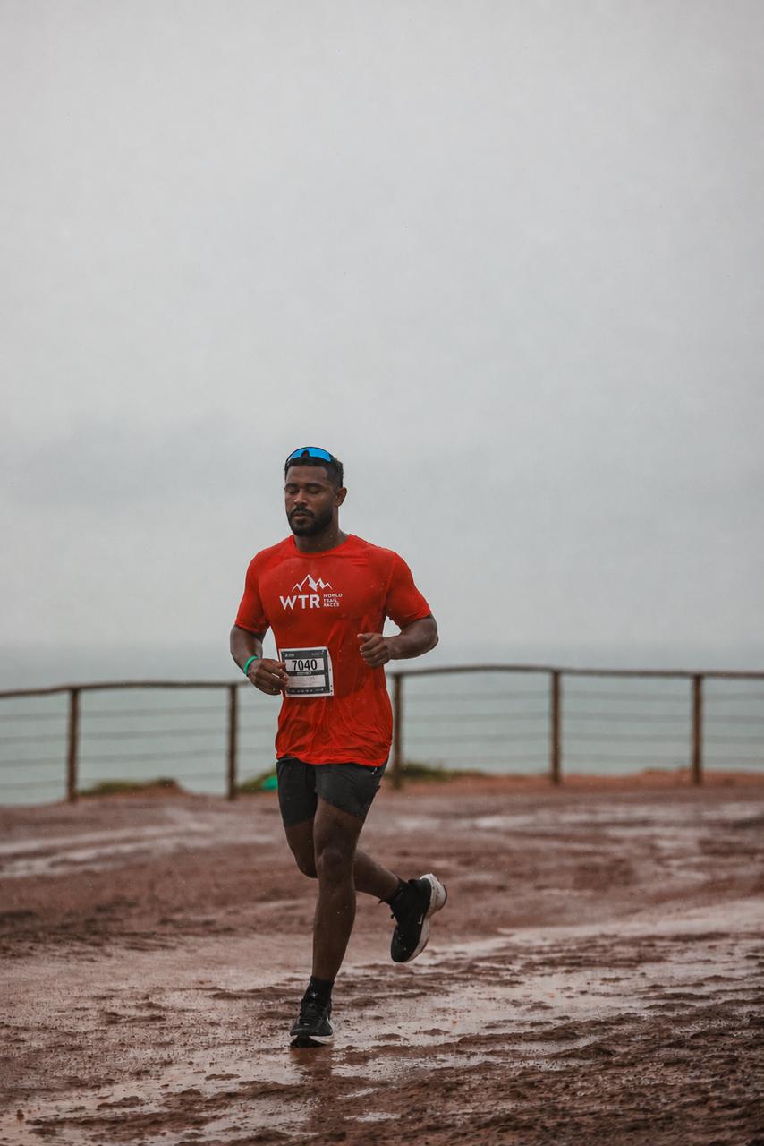 Weviton Reis participando de uma corrida, depois